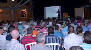 Servidores participam de palestra em comemoração ao Servidores